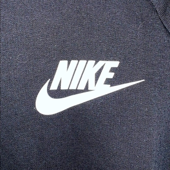 Women’s black Nike crewneck - Picture 1 of 2